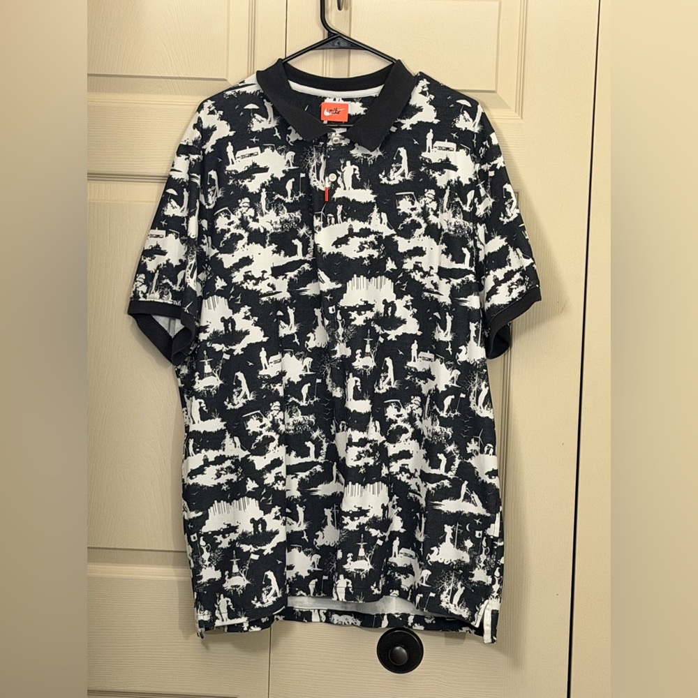 Nike Dri-FIT Polo with Black and White Design